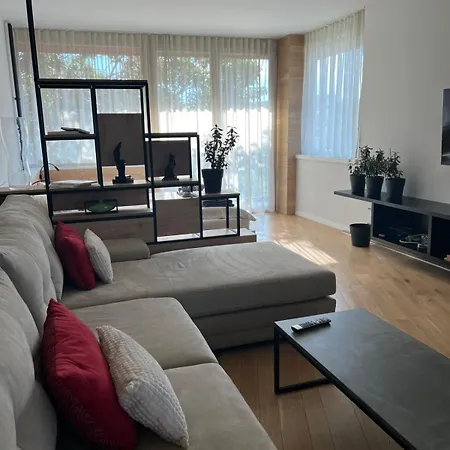 Unique - Grbavica 公寓 *